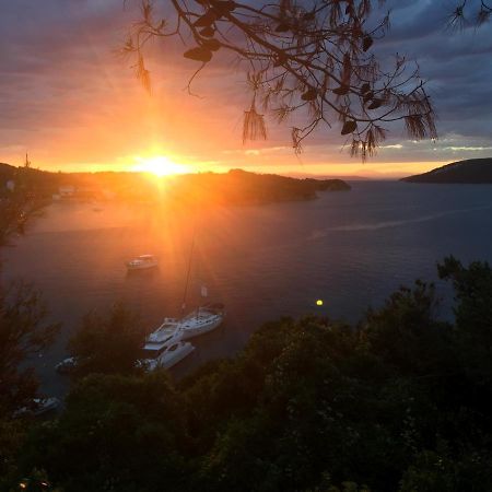 Belveder Deluxe Suite And Rooms Supetarska Draga Dış mekan fotoğraf